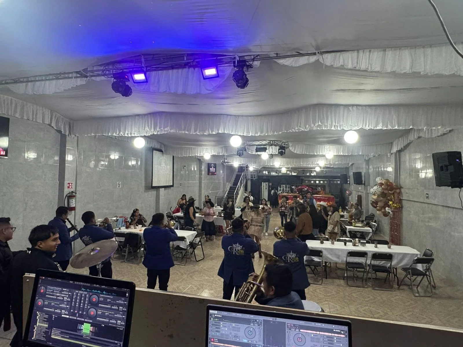 Audio e iluminación para bautizo familiar